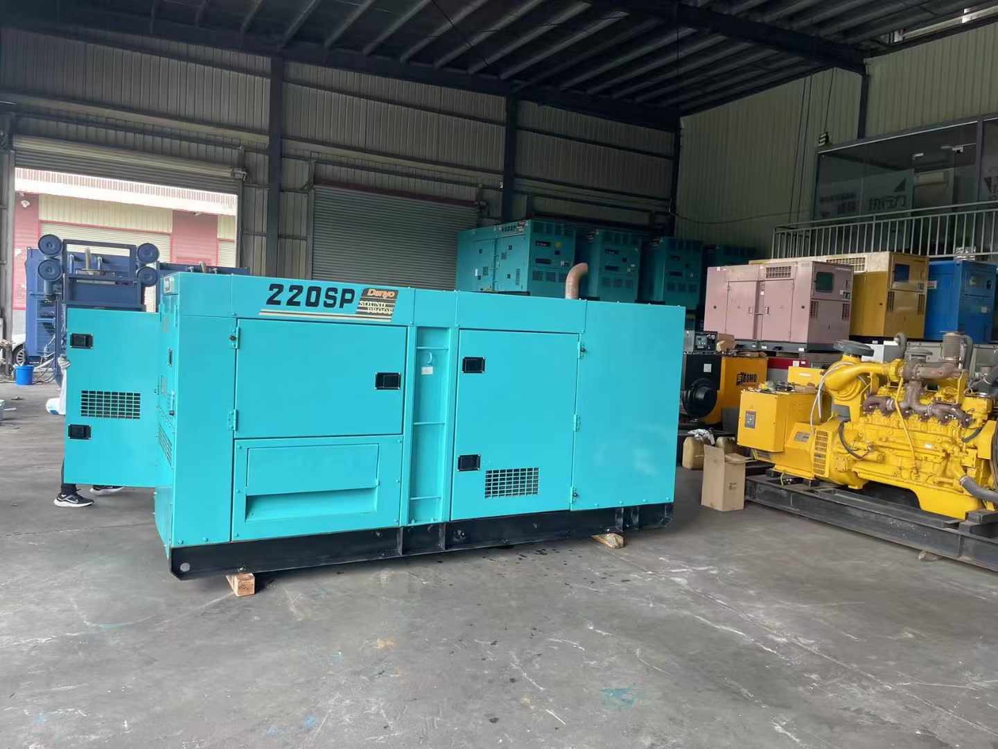 元宝柴油发电机组长期不间断运行时，如何监控其温度和压力？